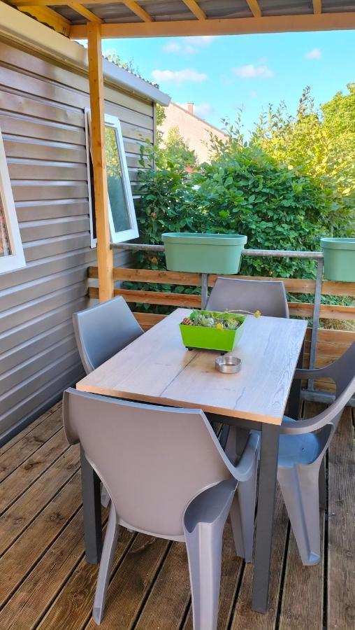 Cottage Gite Aux Lauriers Lacroix Sur Meuse Extérieur photo